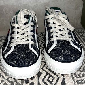 Denim 100% authentic Gucci tennis sneaker, 5 1/2 men’s 8 1/2 -9 women’s.